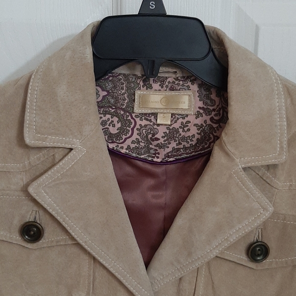 Wilson's Leather Neutral Western Coastal Cowgirl Leather Jacket with Buttons - Picture 3 of 14